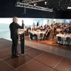 L’alcalde, Fèlix Larrosa, adreçant-se als 200 empresaris que va congregar ahir a la Llotja. - PSC