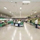 La botiga té una organització per processos i més espai per a frescos. - MERCADONA