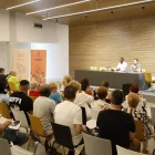 El consell de barri de Cappont va ser el primer acte que va acollir el Palau de Vidre un cop rehabilitat. - AMADO FORROLLA