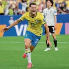 Gabriel Martinelli celebra el gol que classificava Brasil. - EFE