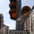 Investiguen vandalisme amb un semàfor a Lleida durant la celebració pel triomf d’Espanya en la semifinal del Mundial