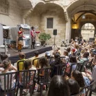 Un espectacle de La Guilla Teatre va obrir una nova jornada de la Festa Major de l’IEI. - PAU PASCUAL PRAT