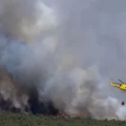 Vista dels treballs d’extinció en l’incendi de La Mierla (Guadalajara). - EFE/NACHO IZQUIERDO