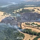 Vista aèria de la zona calcinada en l’incendi de la tarda d’ahir.
