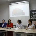 La consellera Montserrat i autoritats de la UdL van presentar el projecte.