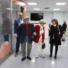 Vallverdú i Antonieta Vilajoliu, en la inauguració de l’espai d’Aspros que porta el seu nom, el 2024. - MAGDALENA ALTISENT