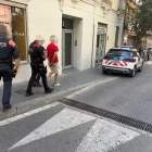 Detenció ahir al carrer Tallada. - SEGRE