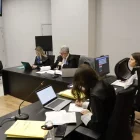 La jutge pren notes en la sessió de judicis del 6 de juliol. - AMADO FORROLLA