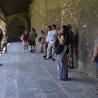 Una vintena de persones van participar ahir en una visita gratuïta pel conjunt catedralici. - C.SANS