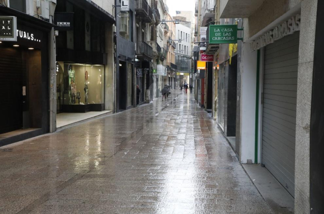 El carrer Major de Lleida aquest dilluns.