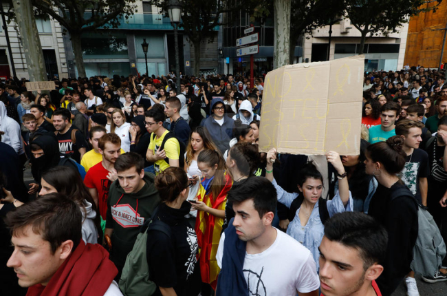 Imatges de les manifestacions a la ciutat de Lleida contra la sentència del Procés