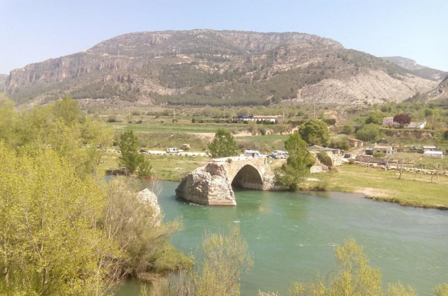 Imagen de archivo del Pont Trencat de Camarasa. 