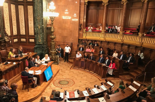 Imatge general de la sessió extraordinària del Ple del Consell Municipal de Barcelona.