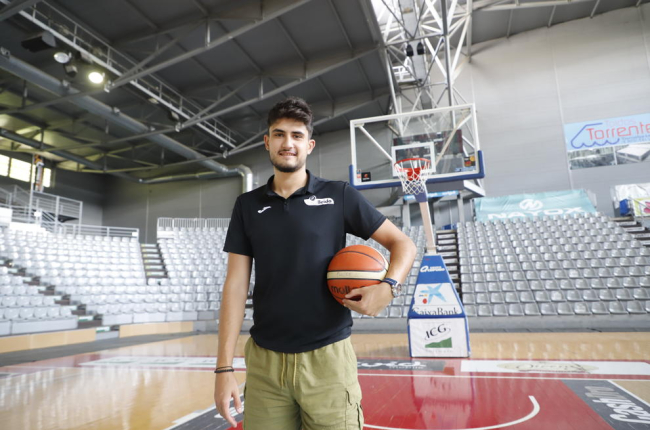 Martí está ansioso por jugar partidos oficiales en el Barris Nord.