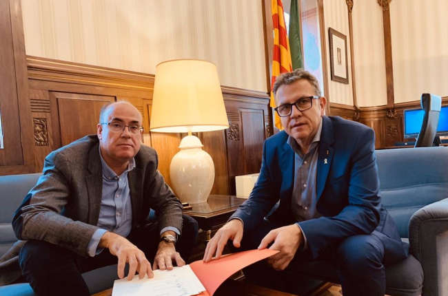 Vidal Vidal y Joan Talarn ayer en la Diputación de Lleida. 