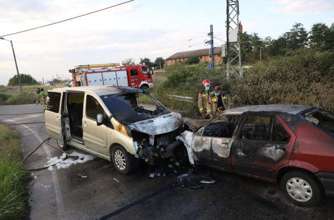 Cinc ferits en una col·lisió entre dos vehicles a la Bordeta