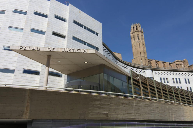 Vista general de la seu dels jutjats de Lleida al Canyeret.