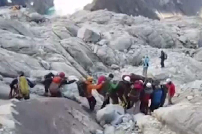L'operatiu de rescat dels cossos dels muntanyencs al Perú.