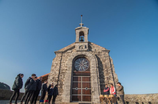 L’ermita de San Juan de Gaztelugatxe, a Biscaia, és aquesta setmana l’escenari del concurs.
