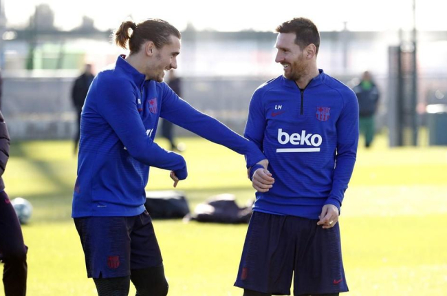 Griezmann i Leo Messi, ahir conversant durant l’entrenament matinal.