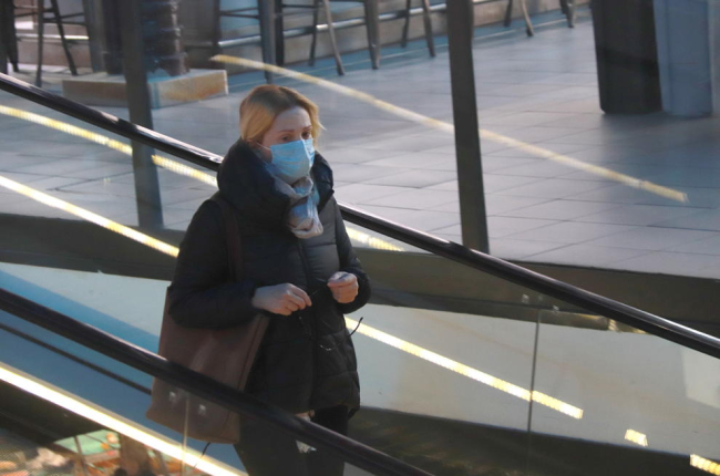 Sanitat eleva a 4.231 els casos de coronavirus a l'Estat i en 121 el nombre de morts, un més que al migdia