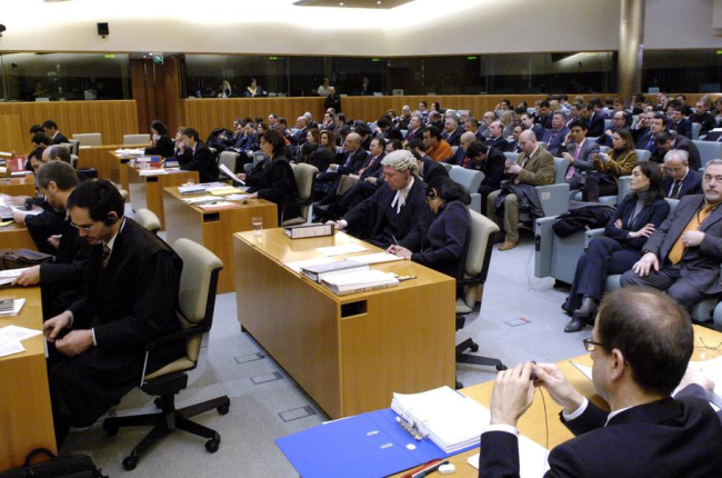 Vista de la sala del Tribunal de Justícia de la Unió Europea amb seu a Luxemburg.