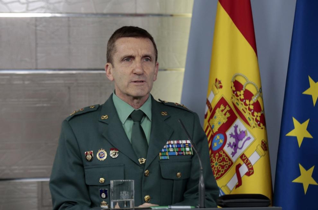 Fotografia facilitada per Moncloa, que mostra al cap d'Estat Major de la Guàrdia Civil, general José Manuel Santiago