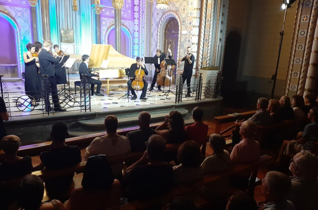 Más de 200 personas llenaron anoche la iglesia del Seminari de La Seu d’Urgell en el concierto.