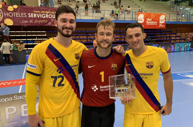 Els jugadors del Barça van aconseguir una nova Supercopa Asobal.