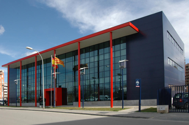 Vistes de la comissaria dels Mossos d’Esquadra, al carrer Sant Hilari de Lleida.