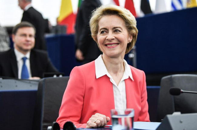 La Eurocámara dio el visto bueno a la Comisión Europea de la presidenta Ursula von der Leyen.