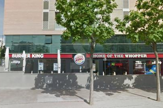 Inspección de trabajo obliga a Burger King a respetar el derecho de la imagen de sus trabajadores