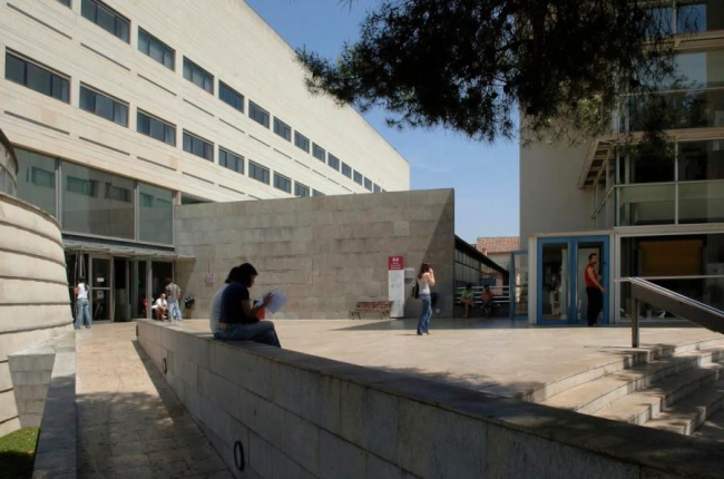 Més del 90% dels graduats en Medicina per la Universitat de Lleida aprova el MIR