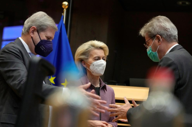 La presidenta de la Comisión Europea, Ursula von der Leyen, ayer.