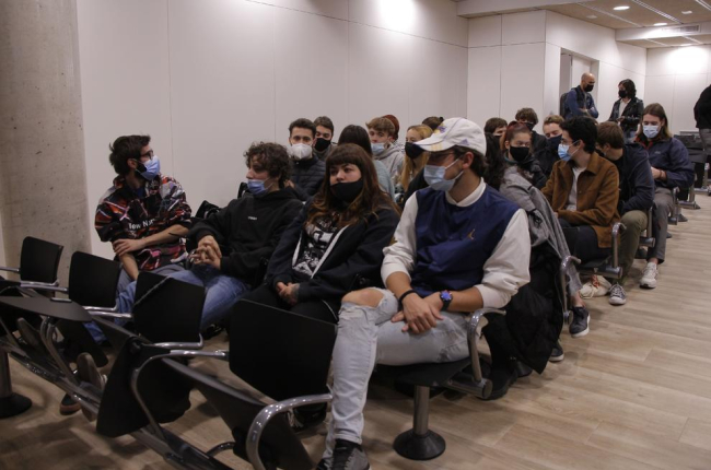 Presentació de curtmetratges de l’Escola Catalana de Cinema i TV, ahir a l’acadèmia Ilerna.