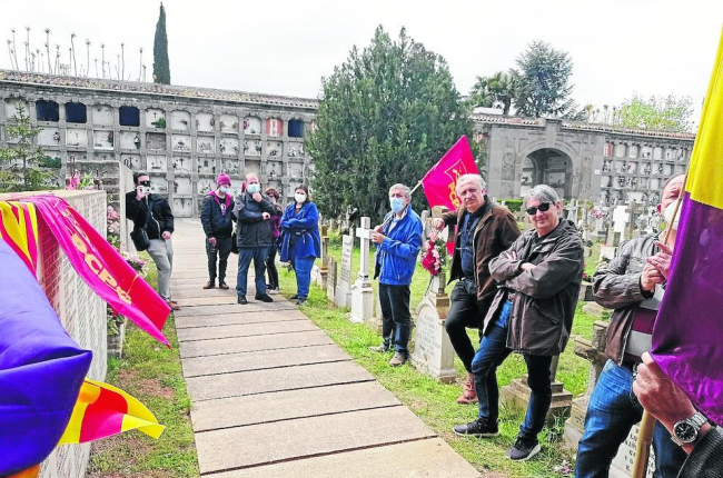 Homenatge de comunistes catalans a víctimes del franquisme a Lleida