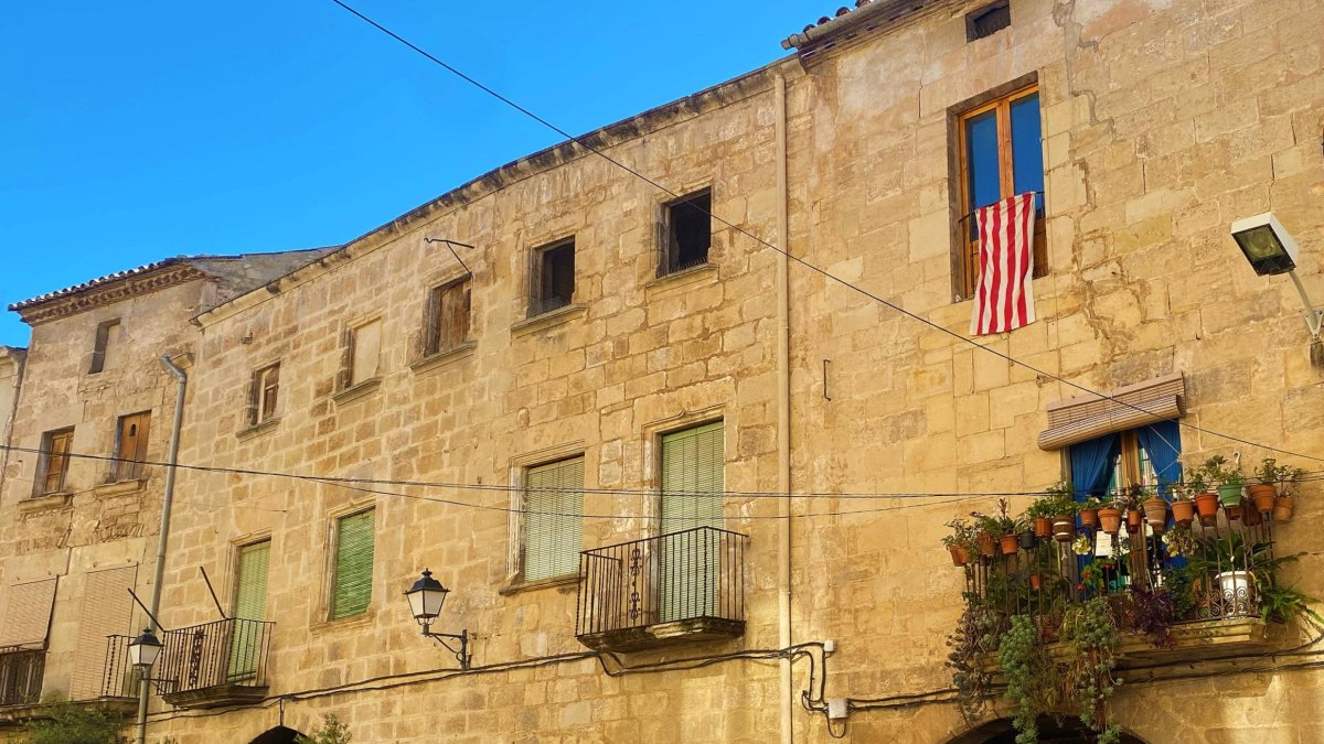 El centre històric d’Arbeca es mostra ara més amable amb els vianants. Lluïsa Pla 