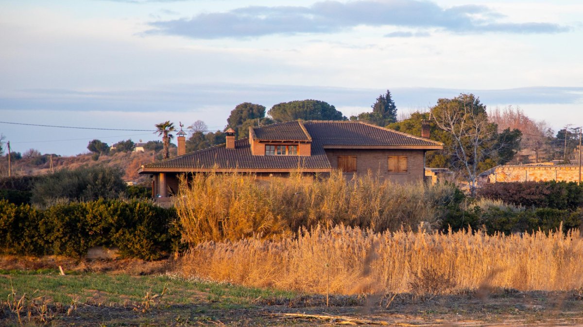 El xalet okupat és al número 114 de la partida Vallcalent. - GERARD HOYAS