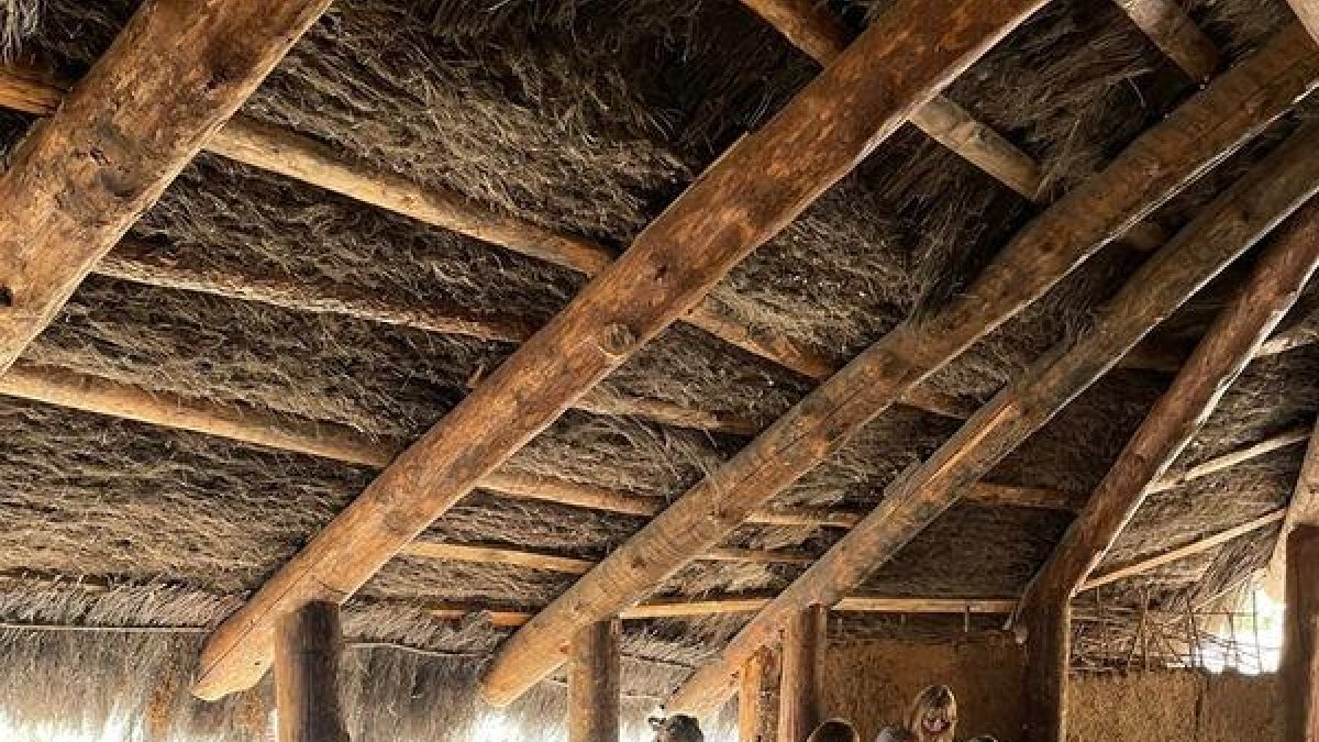 Familias en el parque arqueológico de Sant Llorenç.