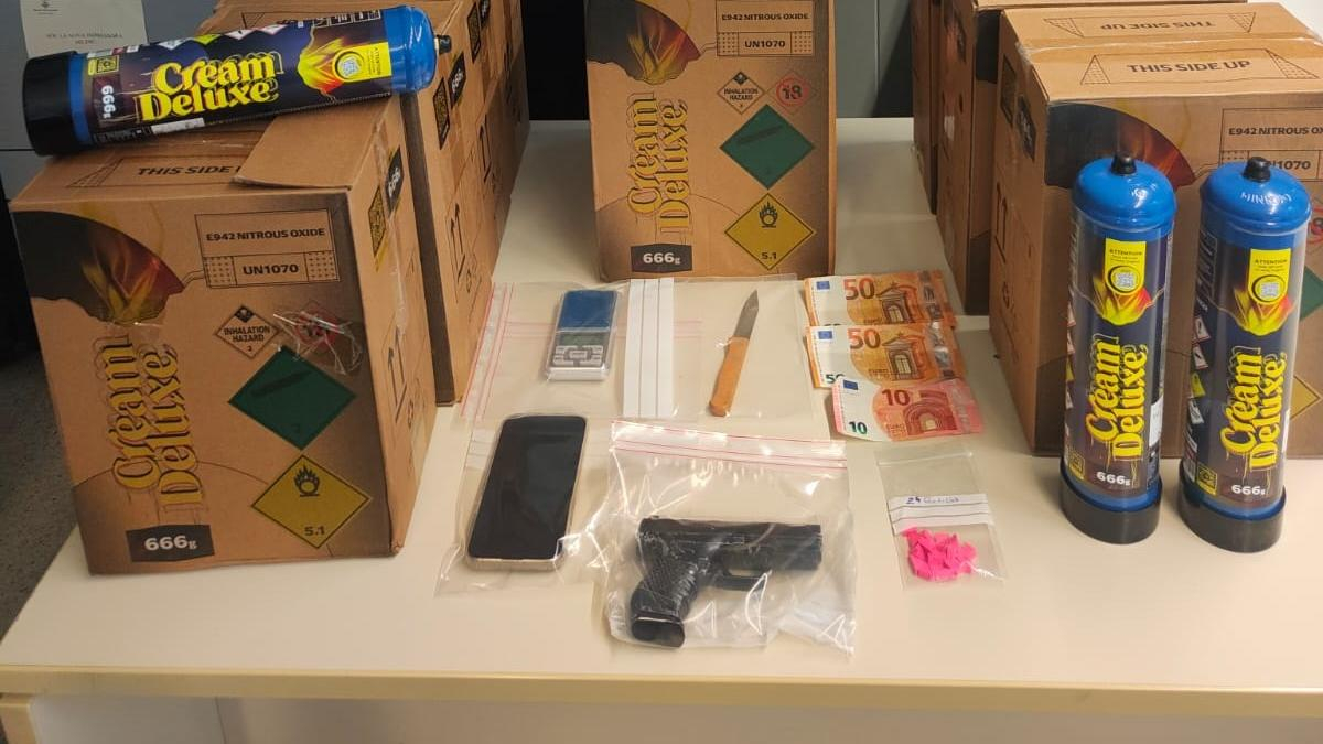 Objectes decomissats per la Guàrdia Urbana durant la detenció