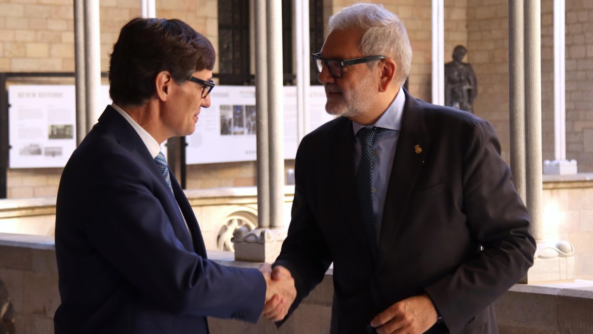 El presidente de la Generalitat, Salvador Illa, se reúne este viernes con el alcalde de Lleida, Fèlix Larrosa.