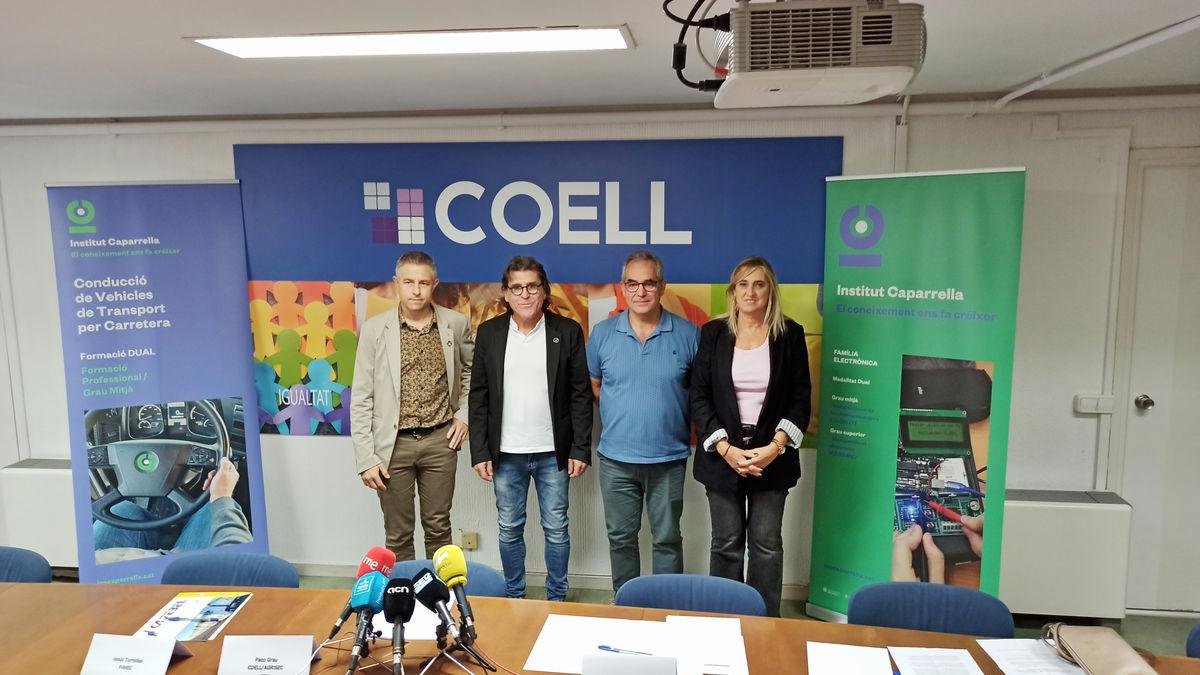 Jesús Torrelles, Paco Grau, Emilu Grau y Sílvia Llobet denunciaron ayer la falta de profesionales. - J. MARTÍNEZ