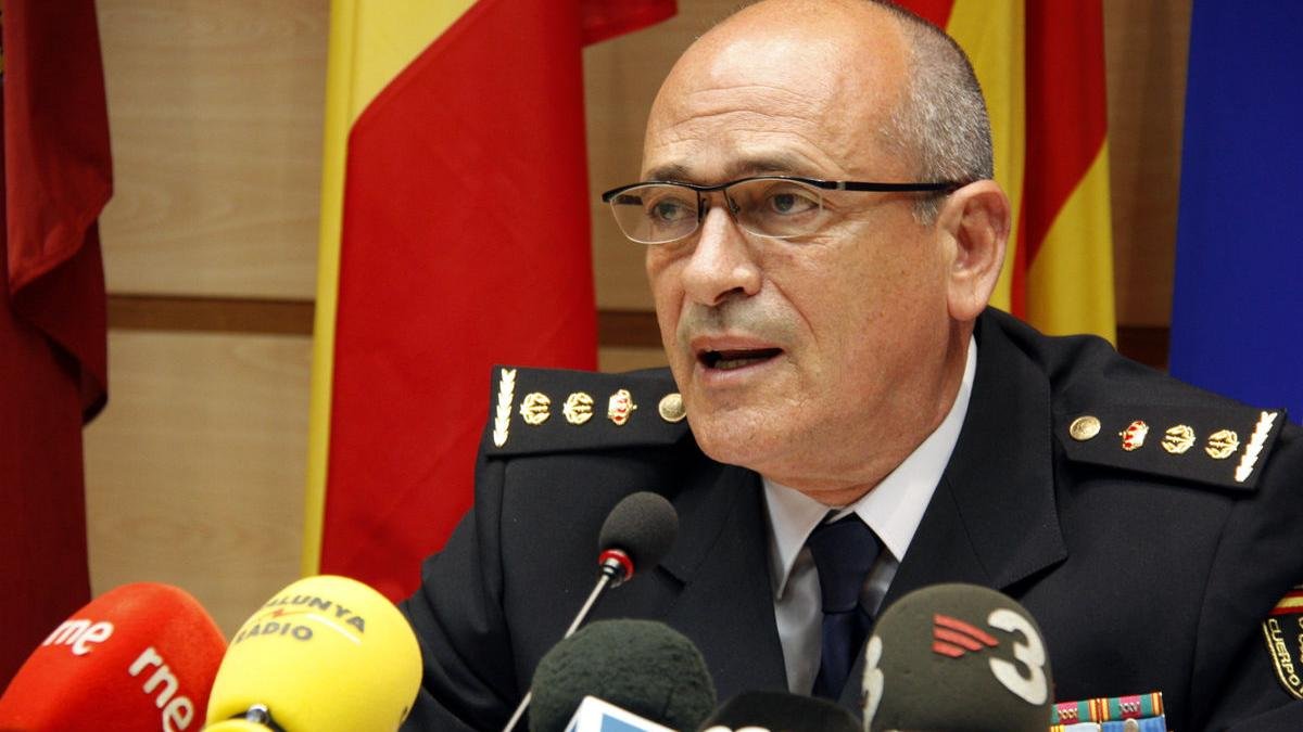 El excomisario Juan Fortuny, en un acto de la Policía Nacional en Lleida en 2015. - LAURA CORTÉS/ACN