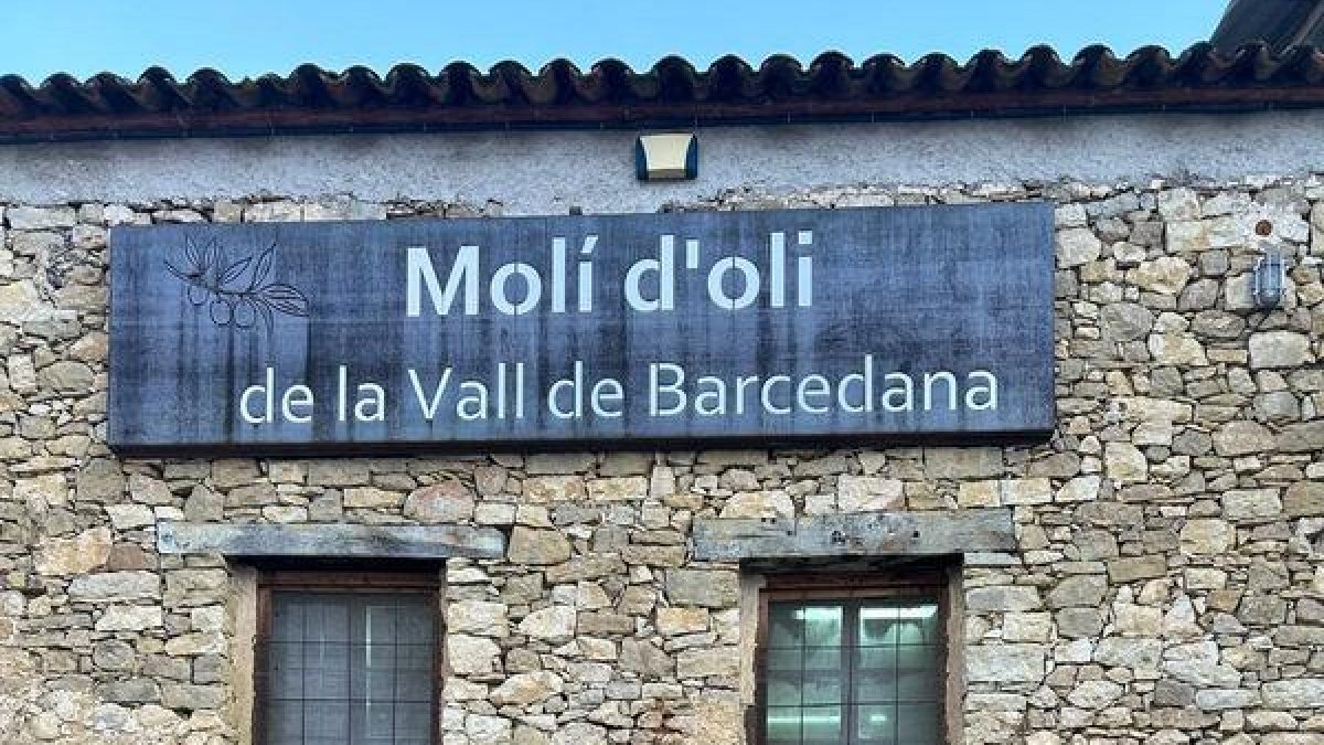 Ivan Caelles, en la almazara de Sant Martí de Barcedana.