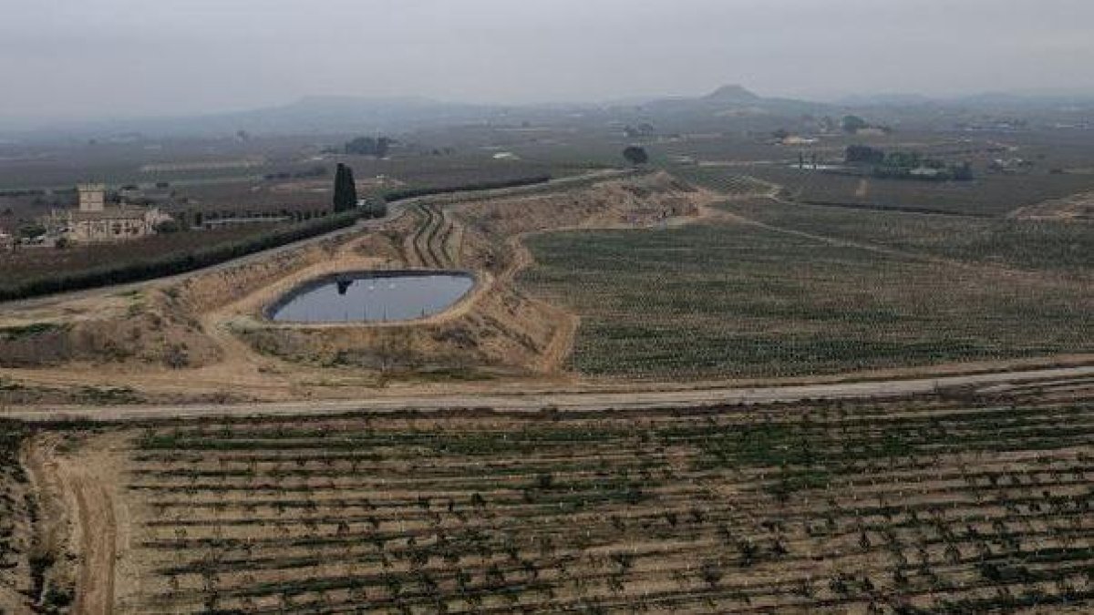 La zona de donde saldrá la tubería lateral para regar por gravedad 2.400 ha del Segrià y Baix Cinca. - J.C.