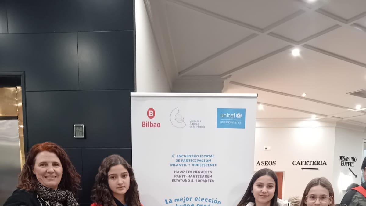 Representants del Plenari de la Infància i l’Adolescència de Lleida, presents a la 8a Trobada de participació infantil i adolescent organitzada per Unicef a Bilbao