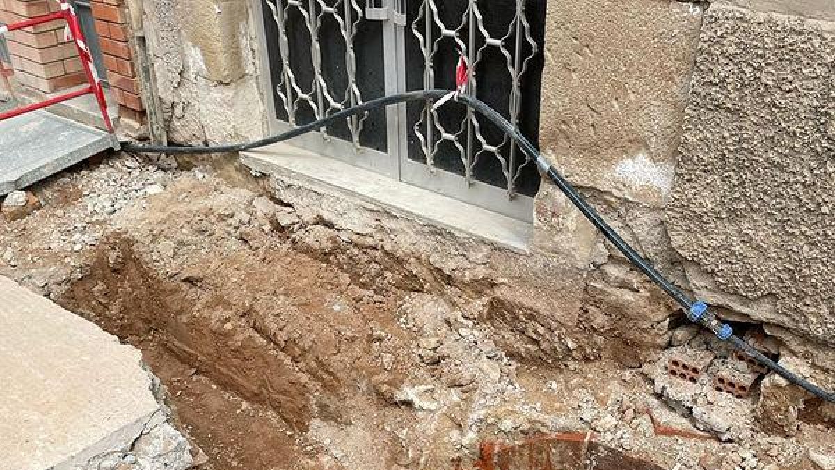 Uno de los aljibes hallados en la calle Sant Pere de Les Borges. - AJUNTAMENT DE LES BORGES BLANQUES