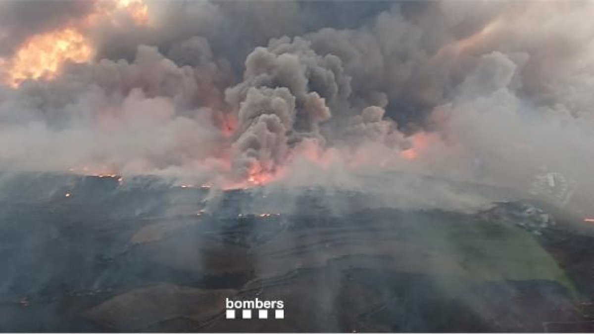 Una vista de l'incendi de Torrefeta i Florejacs.