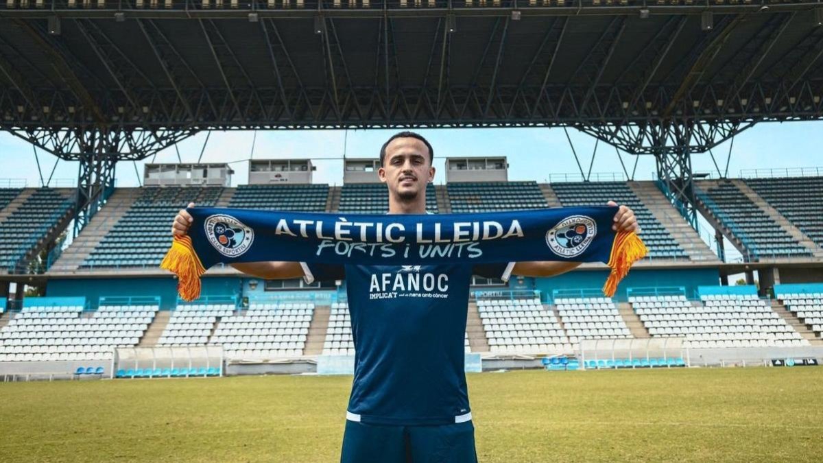 El neerlandés Achraf Boumenjal, ayer en el Camp d'Esports. - ATLÉTICA LLEIDA