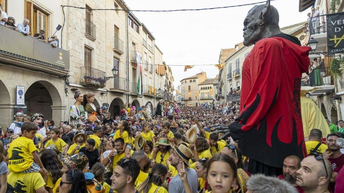 La Trobada de Gegants va ser un dels actes més multitudinaris ahir a les festes de les Borges Blanques. - MM